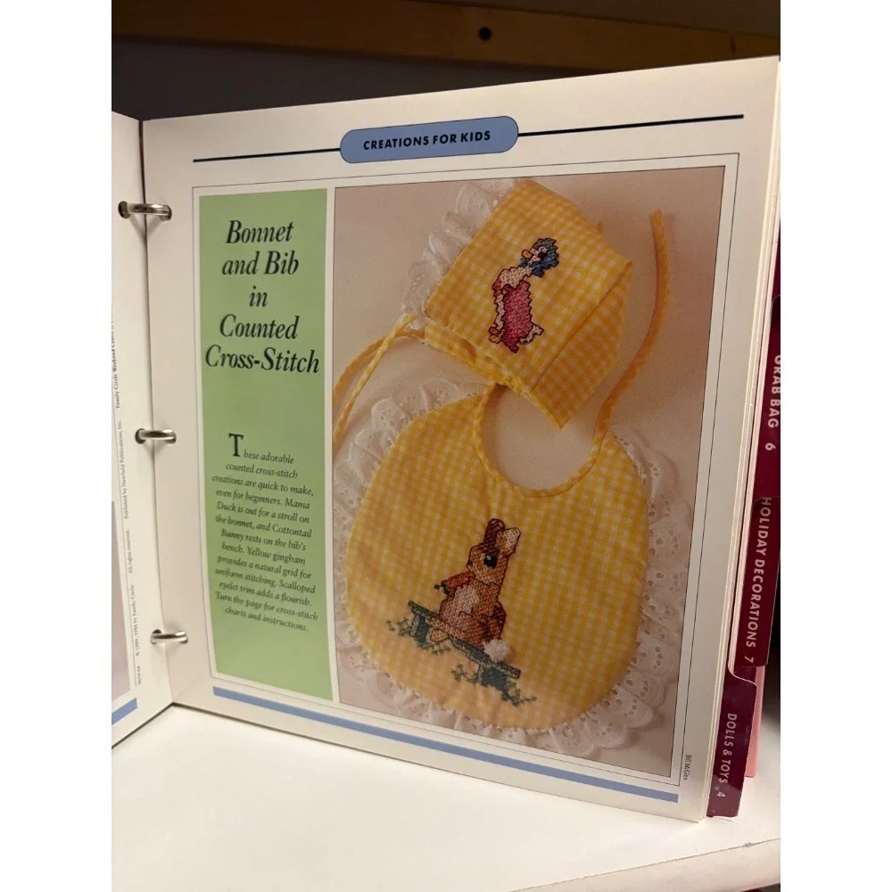 Family Circle Weekend Crafts Book DIY Projects Dolls‎ Toys Holiday Decor